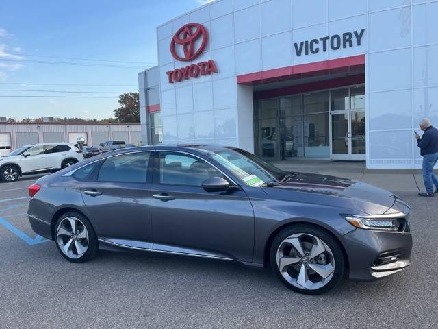 2020 Honda Accord Touring FWD photo