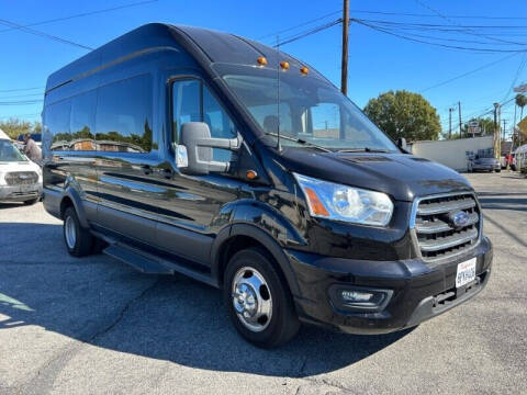 2020 Ford Transit Passenger Wagon XLT RWD photo