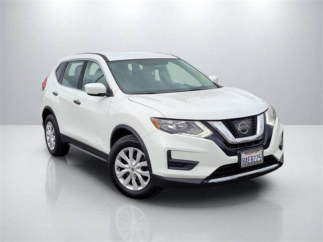 2017 Nissan Rogue S FWD photo