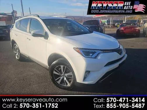 2018 Toyota RAV4 XLE AWD photo