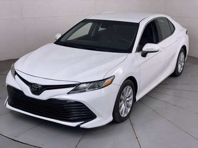 2018 Toyota Camry LE FWD photo