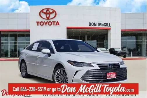 2022 Toyota Avalon Limited FWD photo