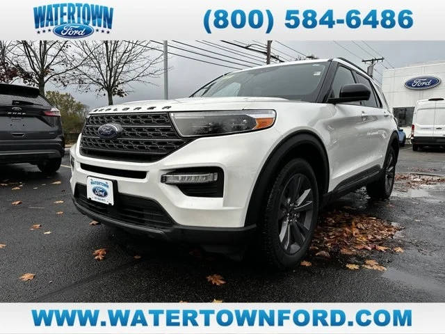 2022 Ford Explorer XLT 4WD photo