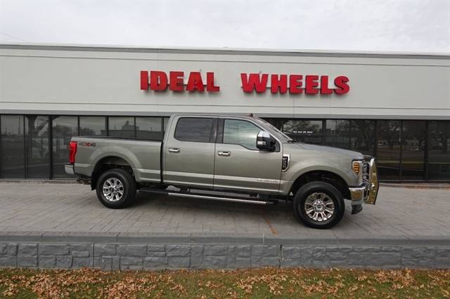 2019 Ford F-350 Super Duty  4WD photo