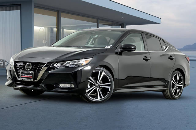 2020 Nissan Sentra SR FWD photo