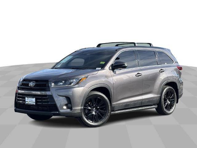 2019 Toyota Highlander SE FWD photo