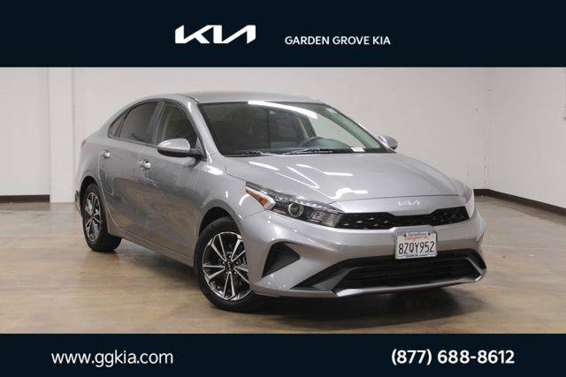 2022 Kia Forte LXS FWD photo