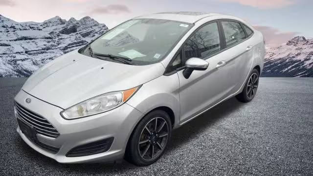 2015 Ford Fiesta SE FWD photo
