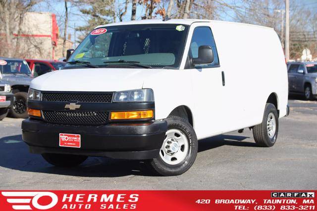 2019 Chevrolet Express Cargo  RWD photo