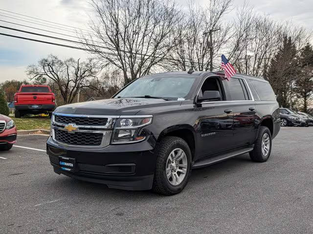 2016 Chevrolet Suburban LS 4WD photo