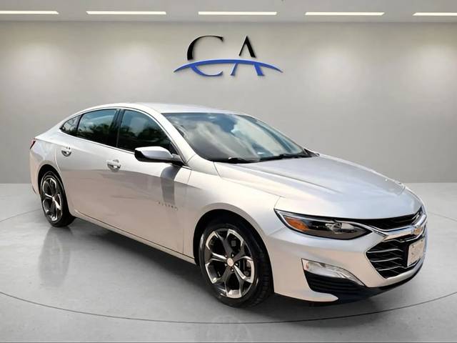 2022 Chevrolet Malibu LT FWD photo