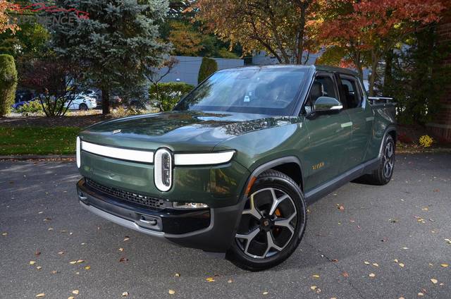 2022 Rivian R1T Adventure Package AWD photo