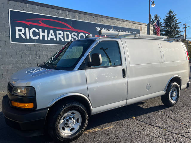 2019 Chevrolet Express Cargo  RWD photo