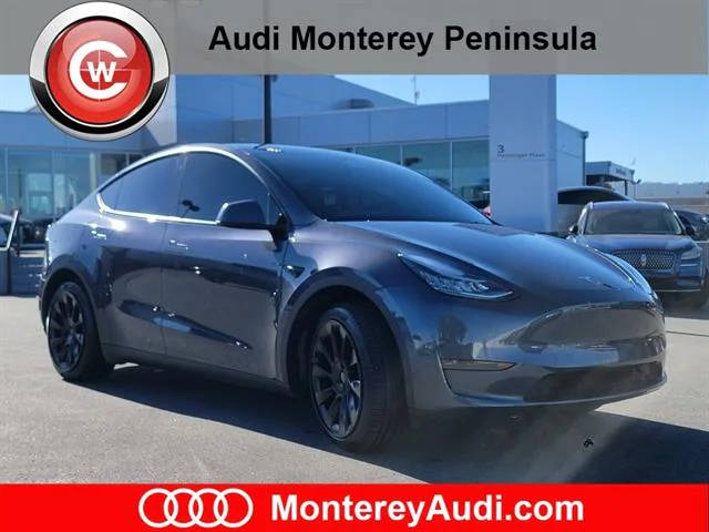 2022 Tesla Model Y Long Range AWD photo