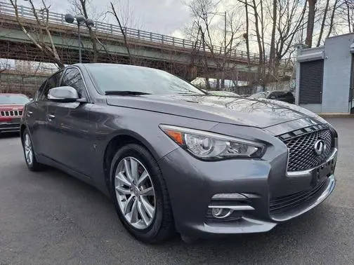2015 Infiniti Q50  AWD photo