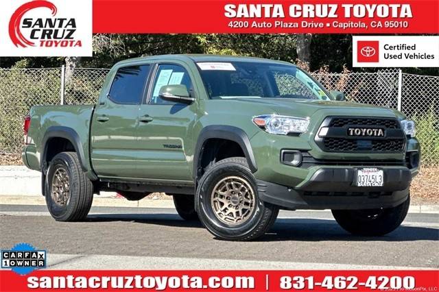 2022 Toyota Tacoma SR5 4WD photo