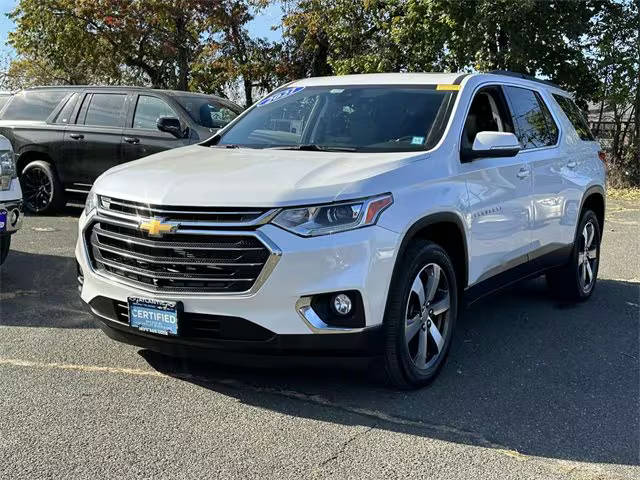 2021 Chevrolet Traverse LT Leather AWD photo