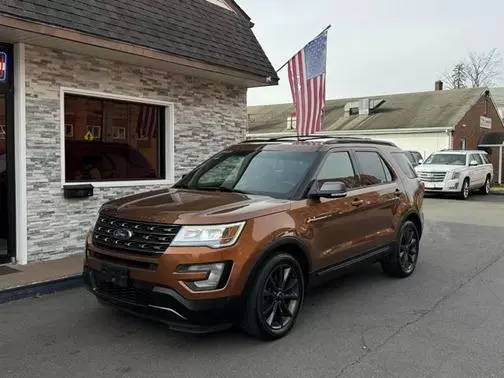 2017 Ford Explorer XLT 4WD photo