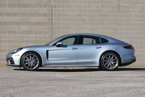 2019 Porsche Panamera 4 AWD photo