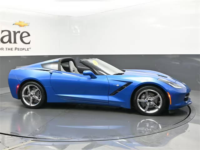 2015 Chevrolet Corvette 2LT RWD photo