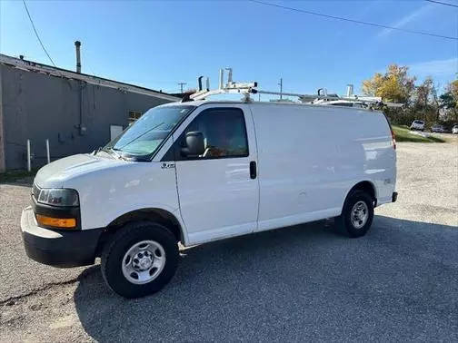 2018 Chevrolet Express Cargo  RWD photo