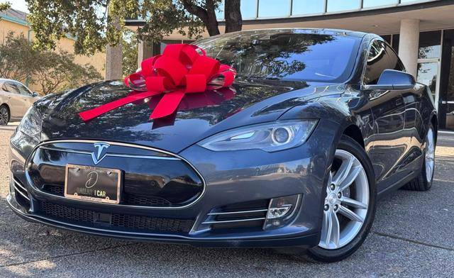 2015 Tesla Model S 70D AWD photo