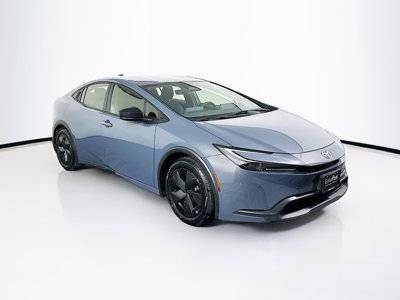 2023 Toyota Prius LE FWD photo