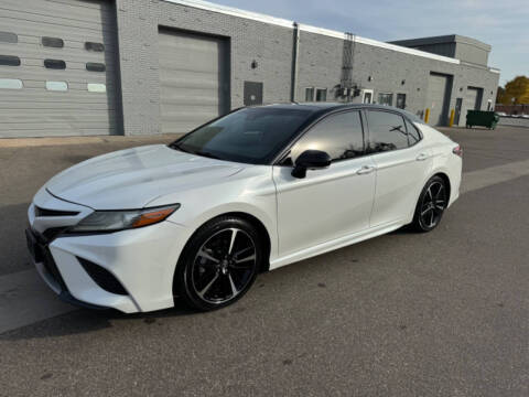 2019 Toyota Camry XSE FWD photo