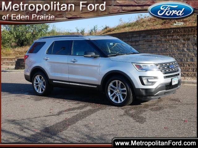 2016 Ford Explorer XLT 4WD photo