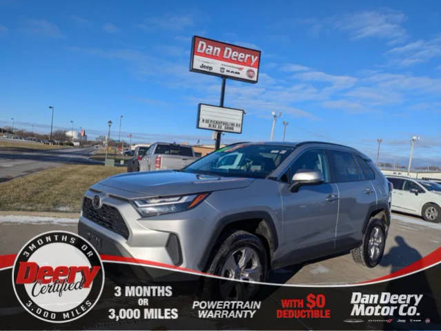 2022 Toyota RAV4 XLE AWD photo