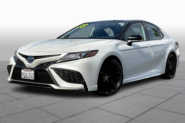 2023 Toyota Camry Hybrid XSE FWD photo