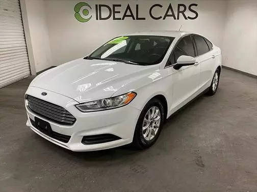 2016 Ford Fusion S FWD photo