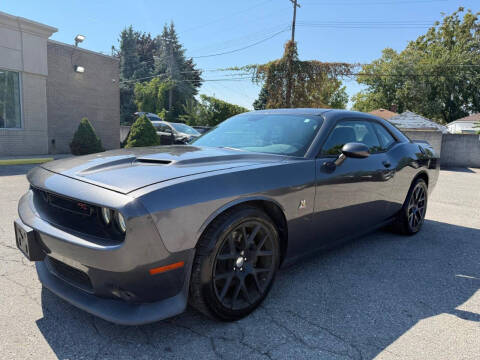 2015 Dodge Challenger R/T Scat Pack RWD photo