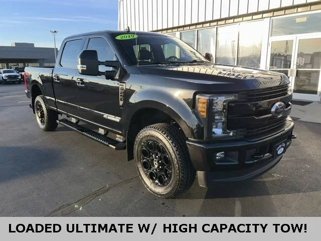 2019 Ford F-250 Super Duty LARIAT 4WD photo