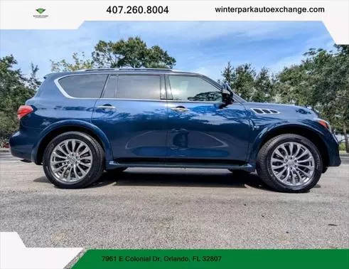 2017 Infiniti QX80  RWD photo