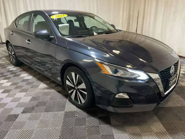 2022 Nissan Altima 2.5 SV FWD photo