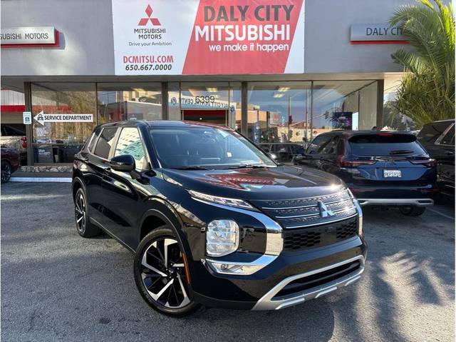 2023 Mitsubishi Outlander SE Black Edition 4WD photo