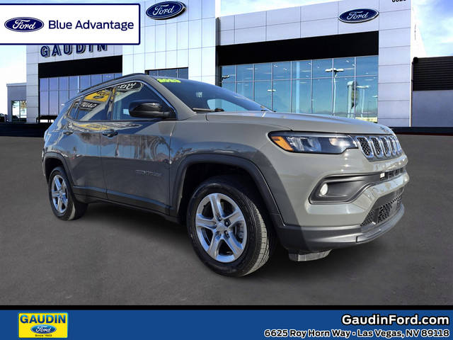 2023 Jeep Compass Latitude 4WD photo