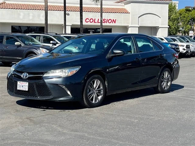 2016 Toyota Camry SE FWD photo