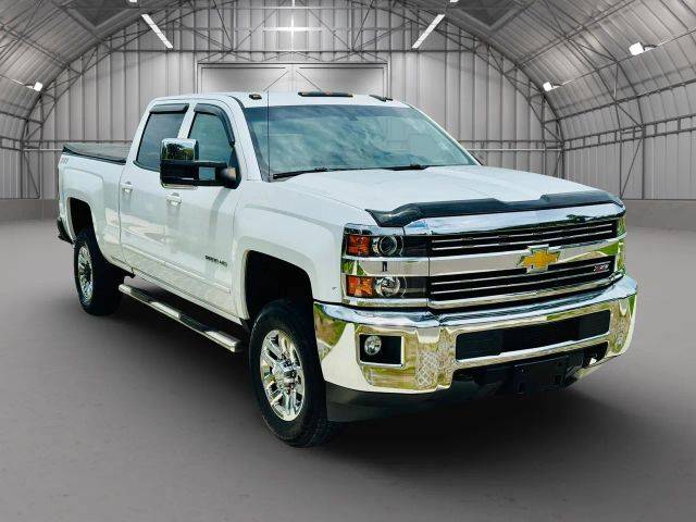 2015 Chevrolet Silverado 2500HD LT 4WD photo