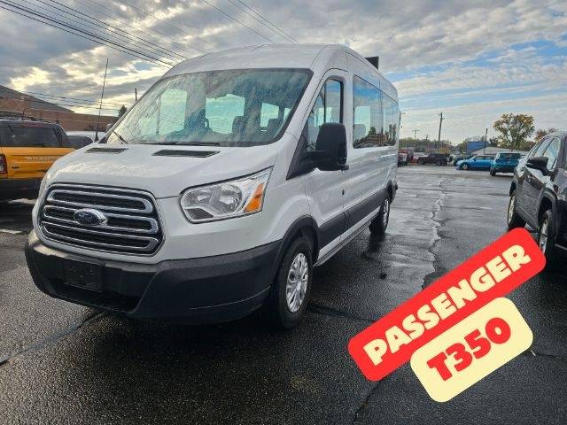 2019 Ford Transit Passenger Wagon XLT RWD photo