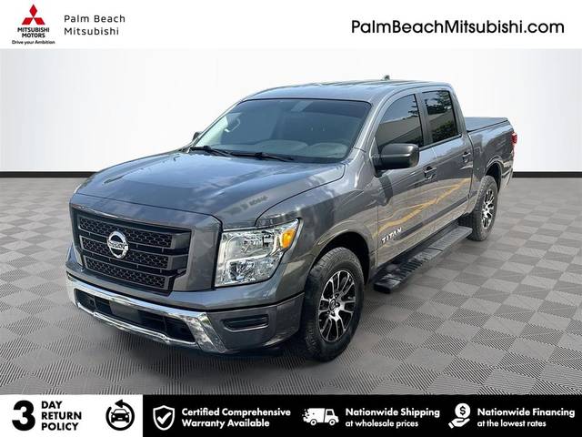 2022 Nissan Titan SV RWD photo
