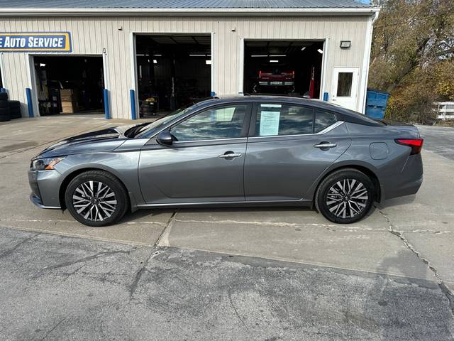 2023 Nissan Altima 2.5 SV AWD photo