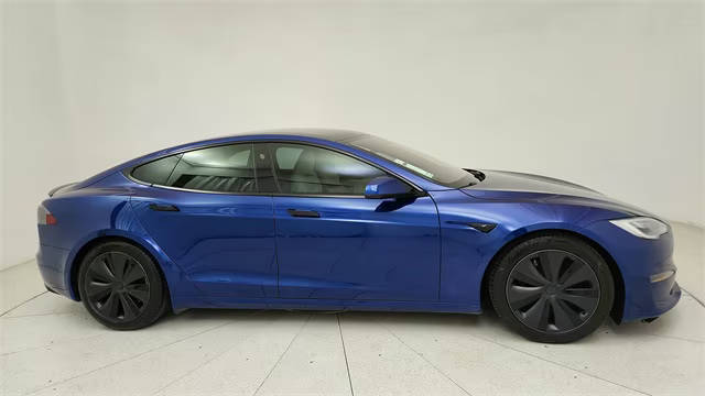 2021 Tesla Model S Plaid AWD photo