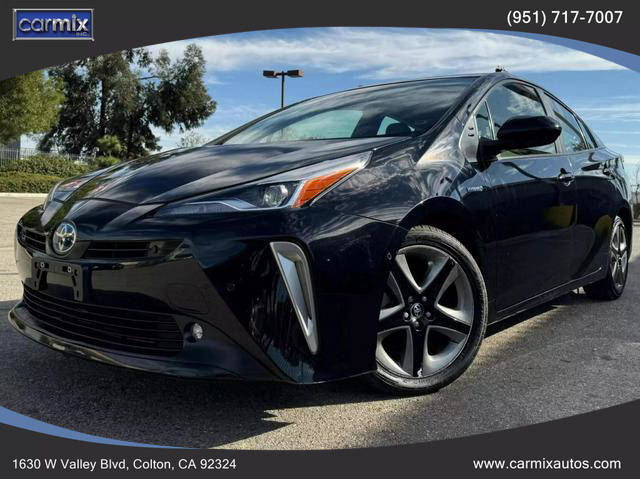 2022 Toyota Prius LE FWD photo