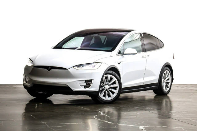 2020 Tesla Model X Long Range Plus AWD photo