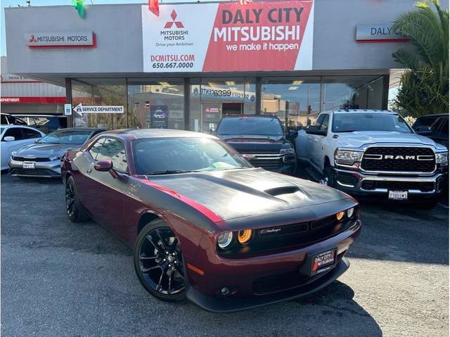 2022 Dodge Challenger R/T RWD photo