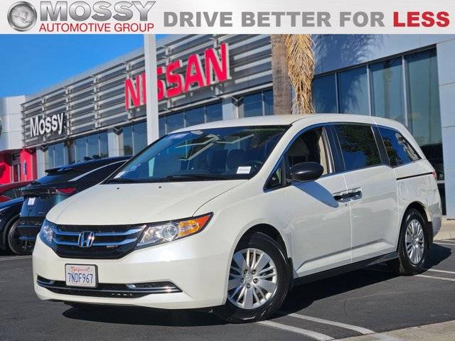 2015 Honda Odyssey LX FWD photo