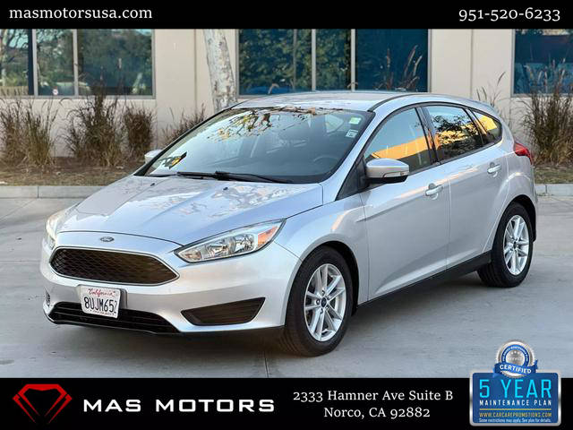 2017 Ford Focus SE FWD photo