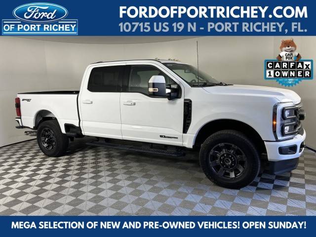 2023 Ford F-250 Super Duty LARIAT 4WD photo